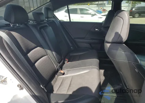 2016 Honda Accord Sport z USA, uszkodzony, nr VIN 1HGCR2F51GA088905